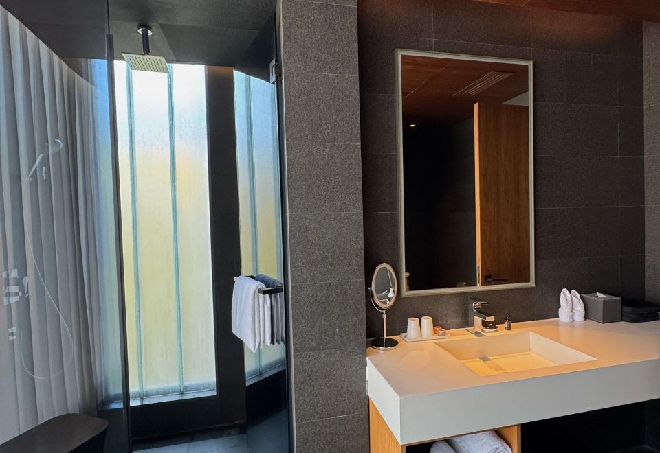 豪華家庭雙床房+宜人山色+浪漫浴缸