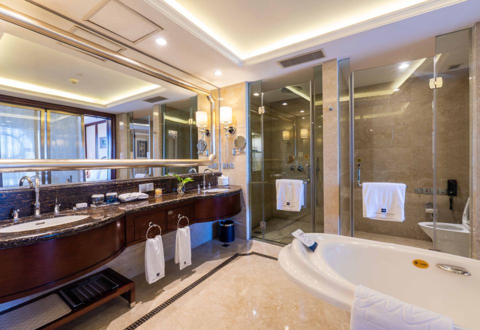 豪华城景家庭套房