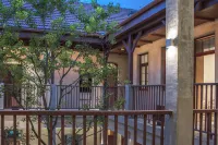 Qingting · Lyric Courtyard Hotel (Zhongshan Road Metro Station, Zhanqiao, Qingdao) โรงแรมใน