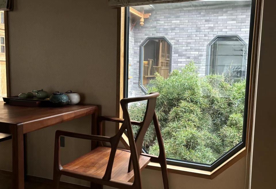 雅致套房（宝格丽洗护+独立浴缸）