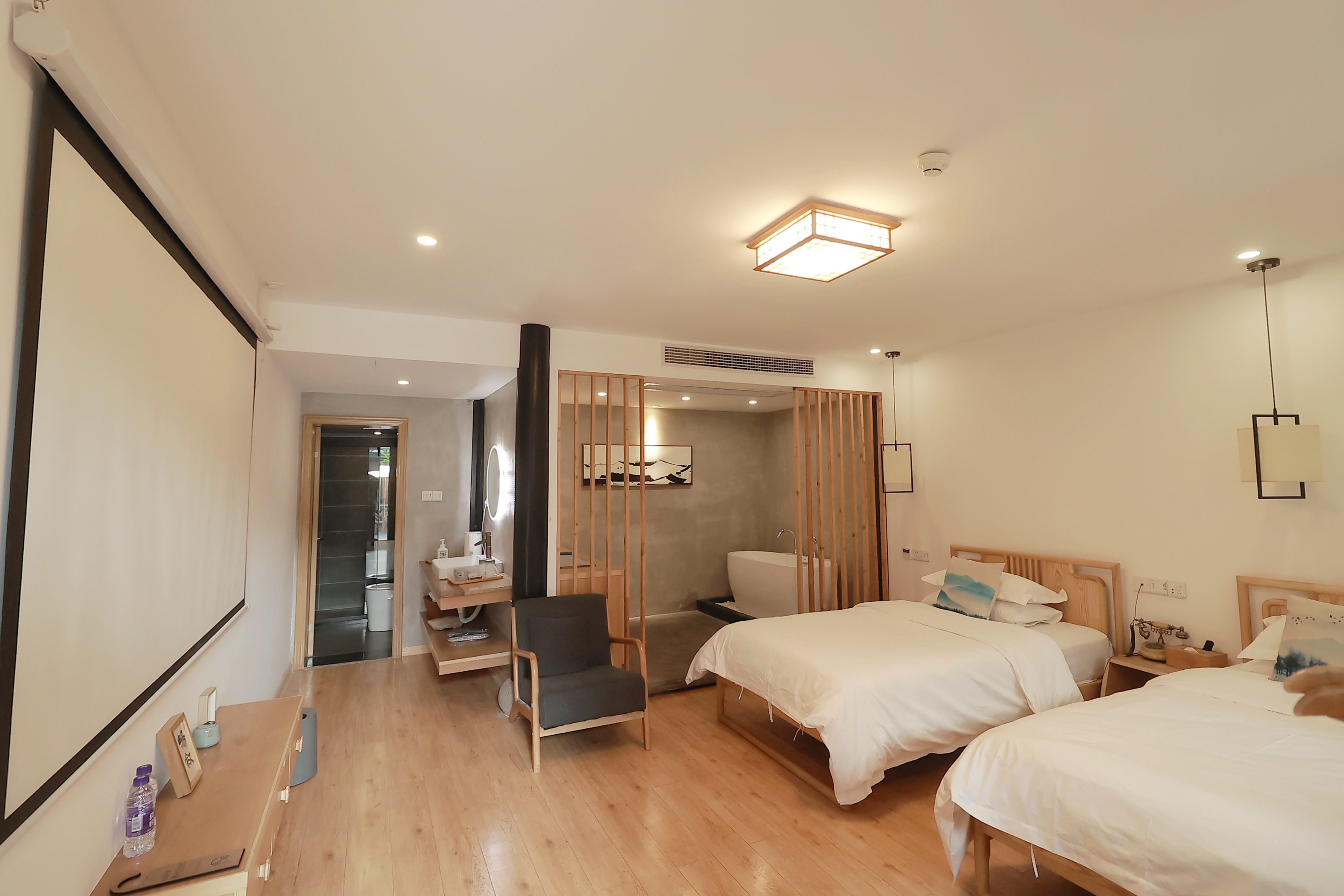 畅敍|温馨双人间（宽敞休闲区＋独立浴缸+舒适沙发）