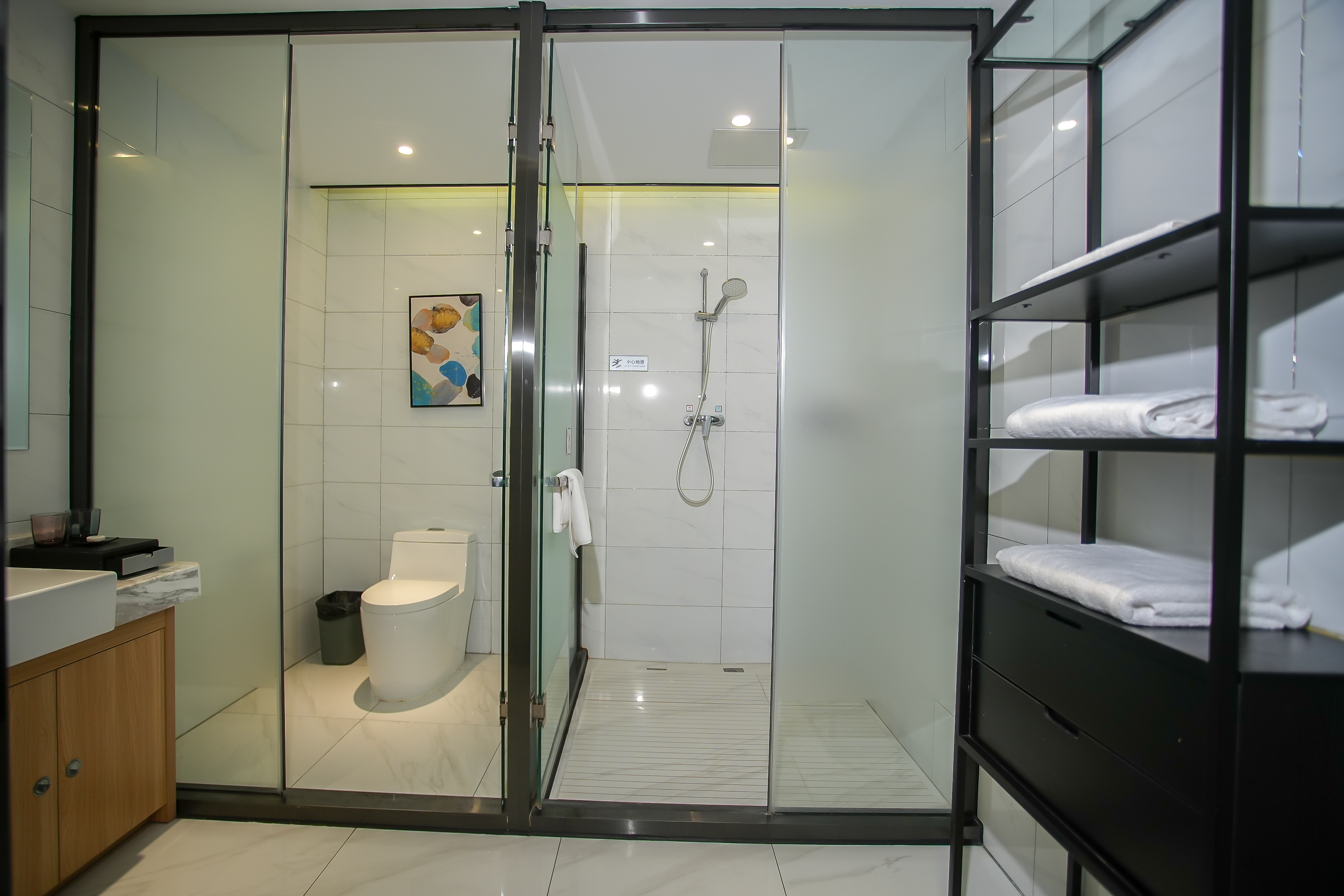 温馨智能双床房