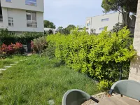 Pinegrove Apartment Hotel di 