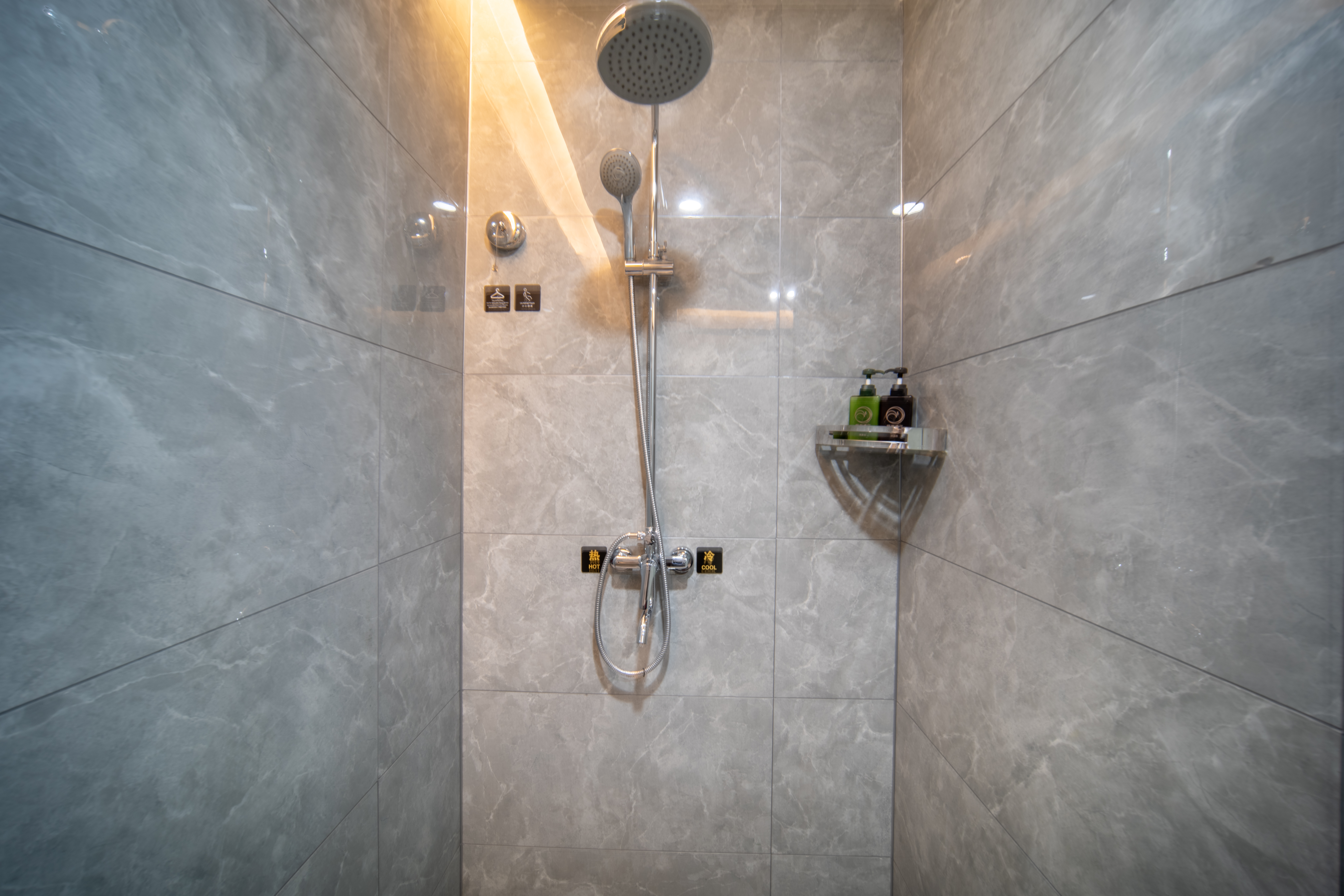 凤凰舒适双床房