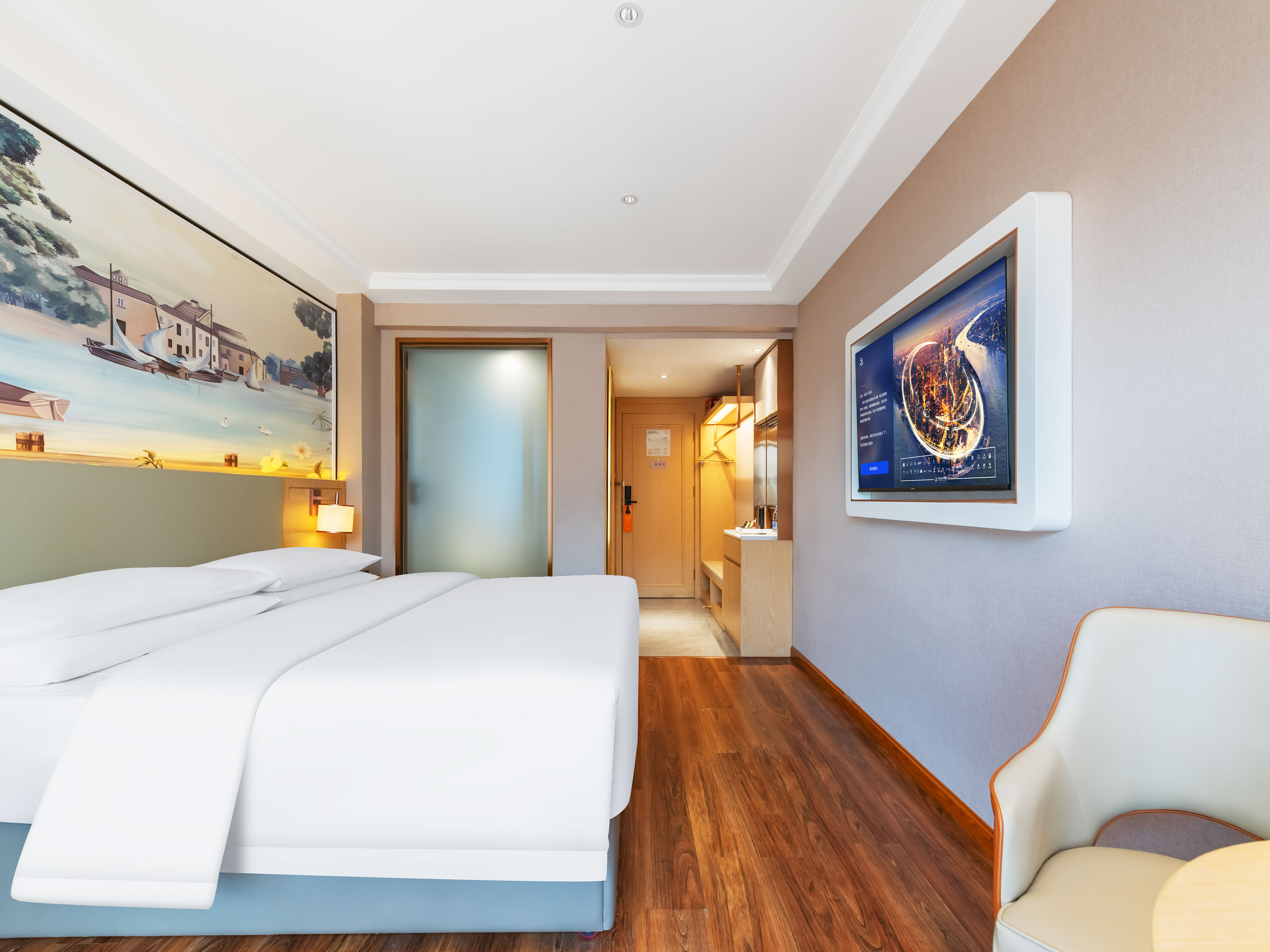 高级大床房｜中央空调｜美颜化粧镜｜深睡记忆枕