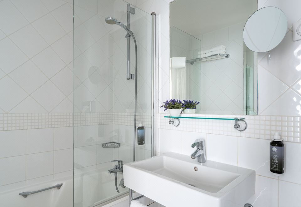 Hotel Lorette - AstotelSuperior Double Room