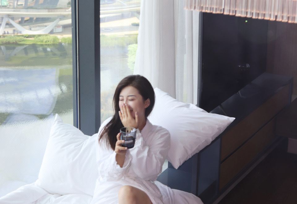 The Meixi Lake, Changsha Marriott Executive Apartments2 Bedroom Apartment, Lake View