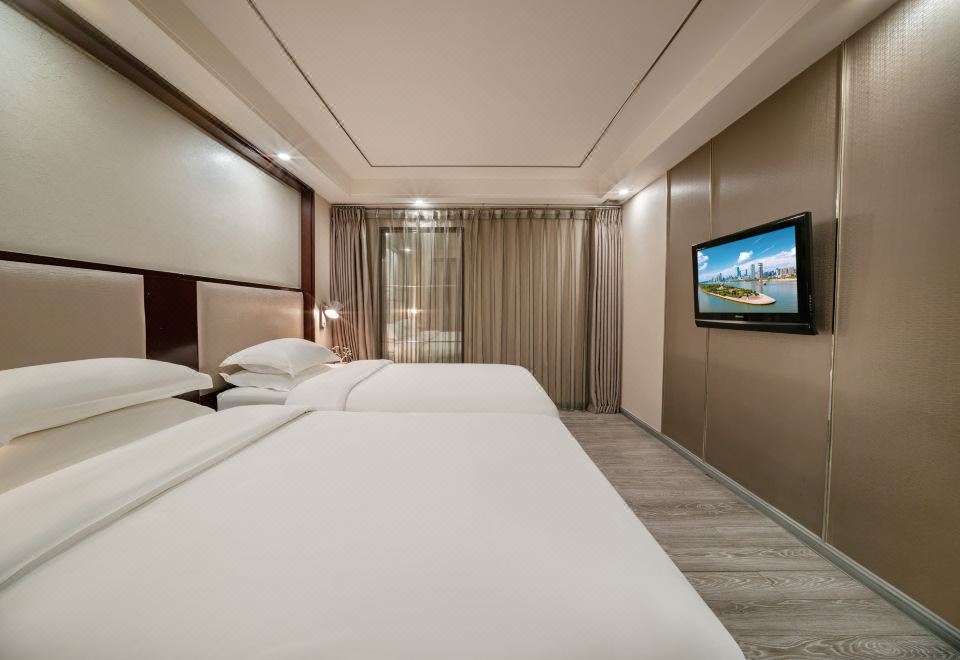 Phoenix Regalia Hotel (Chengdu Chunxi Road Taikoo Li Store)Budget Room (2 Beds)