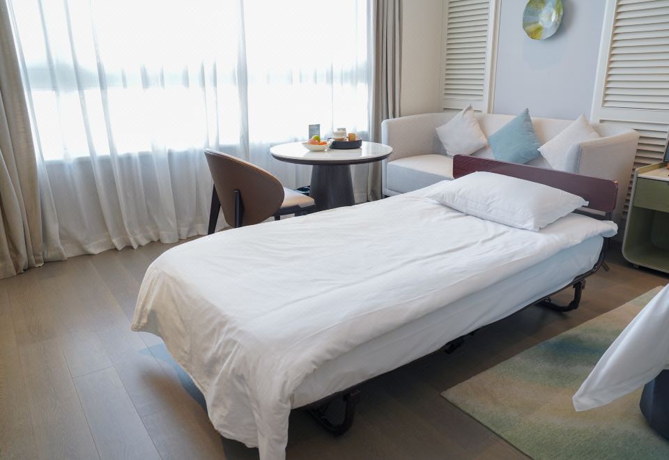 Xiamen International Seaside HotelSea-View Family Room (Large Terrace)