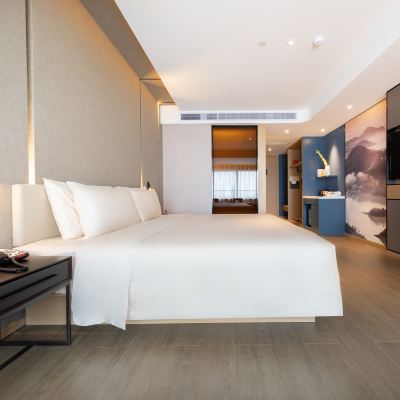 行政城景大床房 中山北站V-PARK廣場亞朵飯店優惠