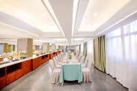 Pavilion Conference Center Hotel (Puyang Ginza Mall)