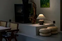 Hillside Courtyard Guesthouse