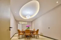 Jinjiang Hotel (Xianghe Jiqiren Xiaozhen)