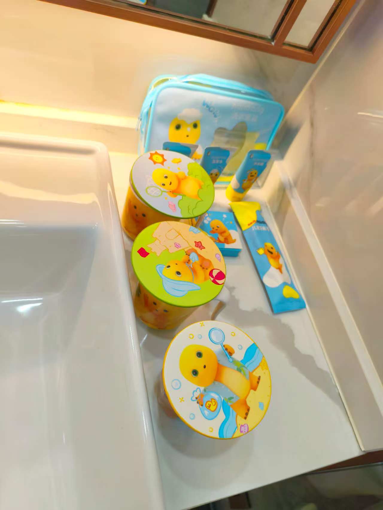 奶龙亲子大床房【小童玩具屋.小童浴袍.拖鞋】