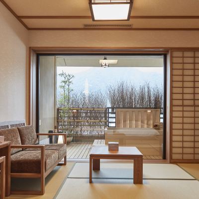 特別房-花雫【天然溫泉】（4個日式床）【和洋式房間】【禁菸】 湯煙之宿雪之花優惠