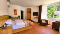 Zangyuanju Wellness Homestay (Guan'egou Scenic Area)