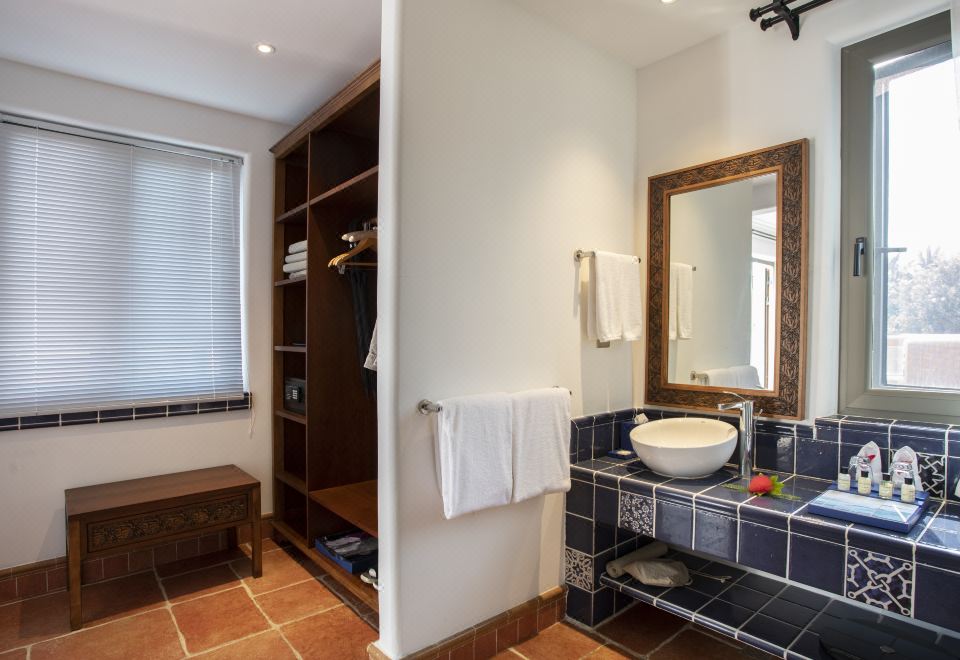 摩洛哥紅房別墅大床房