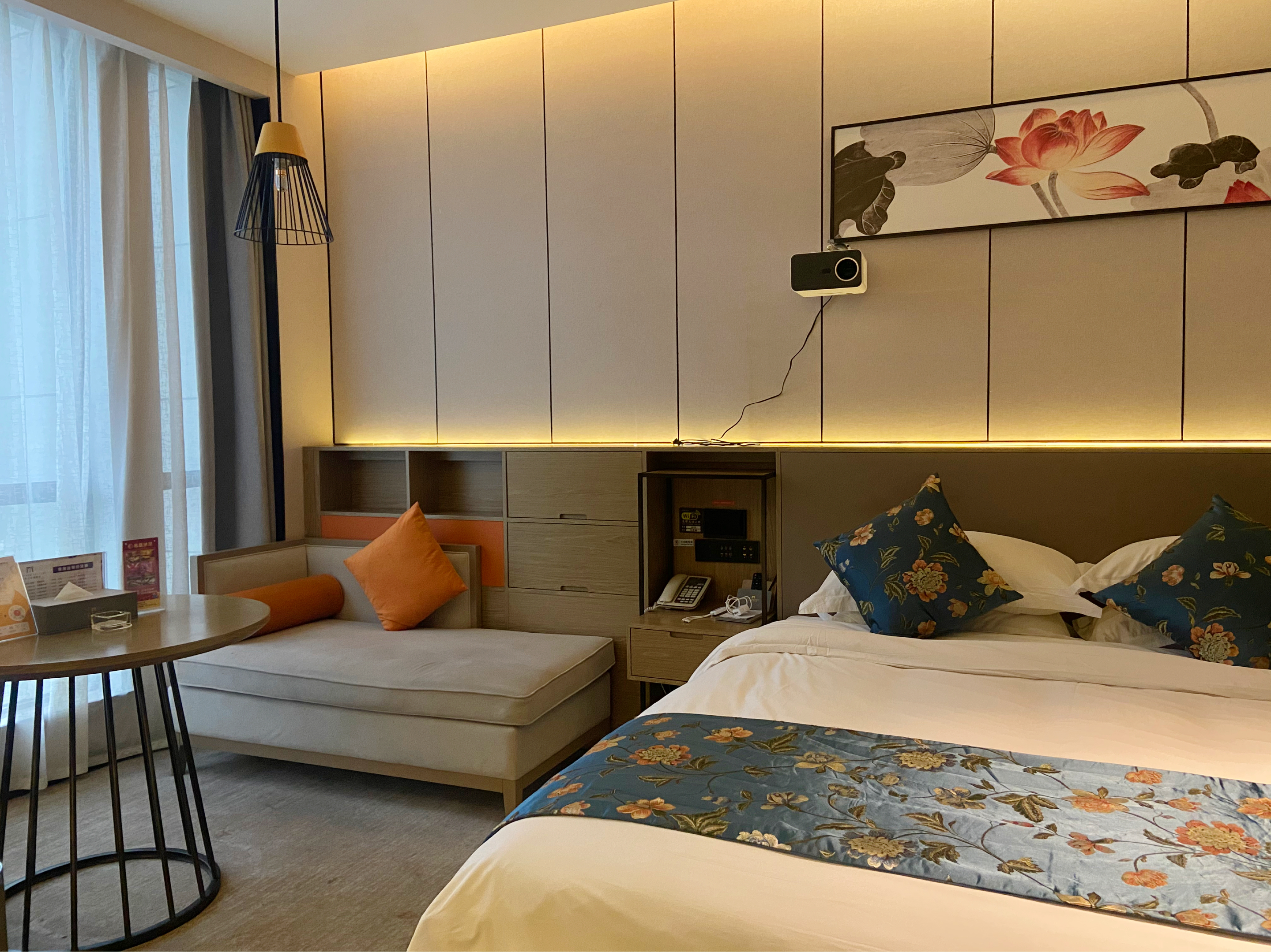 豪华影音大床房