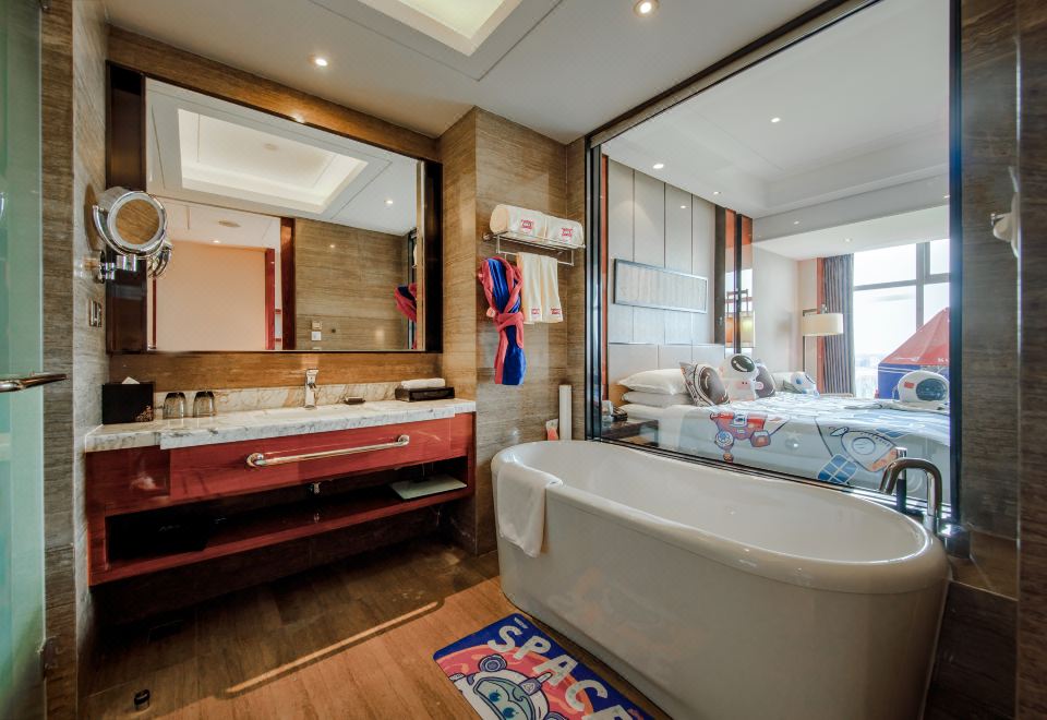 Sheraton Langfang Chaobai River HotelKuya Family Theme Deluxe Double Bed Room