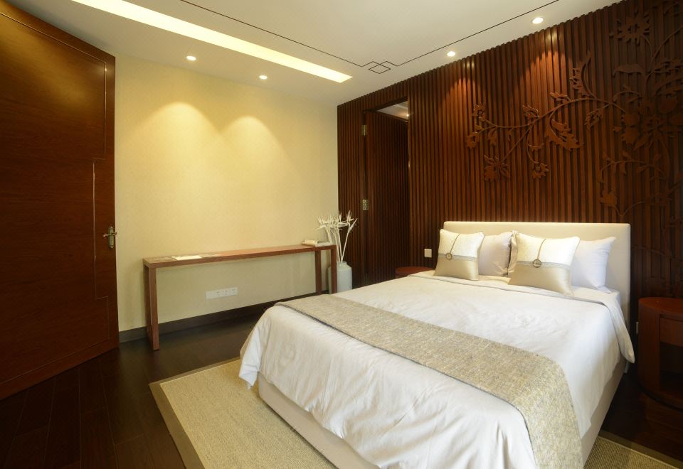 Shanshui Villa HotelShuiyin Villa Classic Room (Designer Crafted)