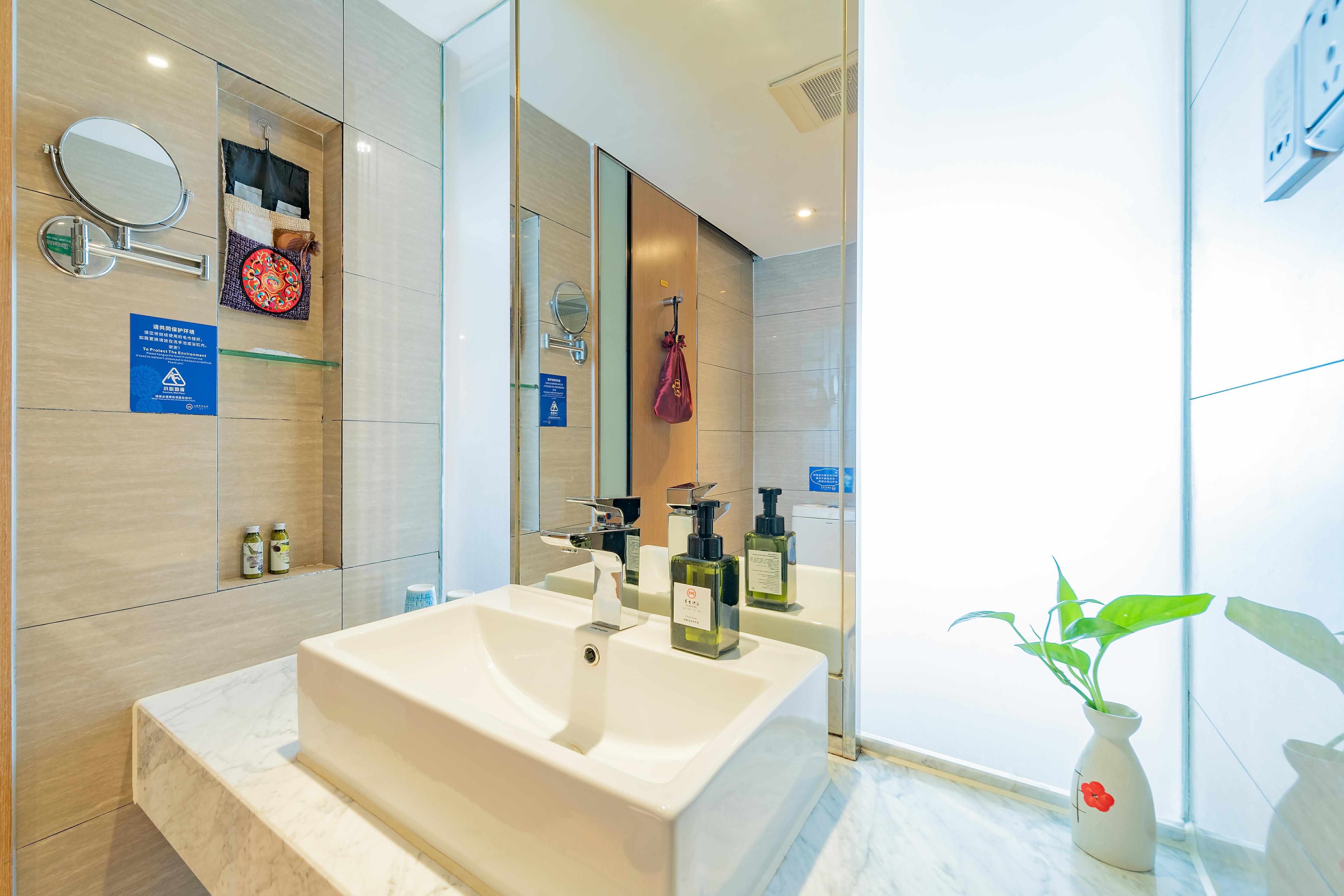 茶韵大床房（小冰箱+禅意茶具）