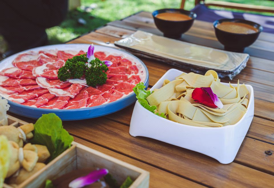 院子里·房车营地