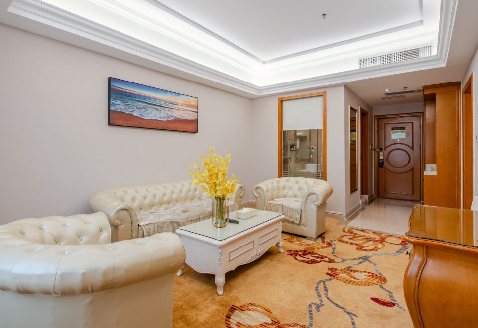 豪華套房（舒適商務辦公+功夫茶具）