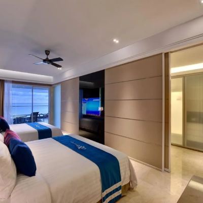 Premium Pool Suite - SAHUR, BUKA & STAY Kupon Lexis Suites Penang (PenangFightCovid-19 Certified)