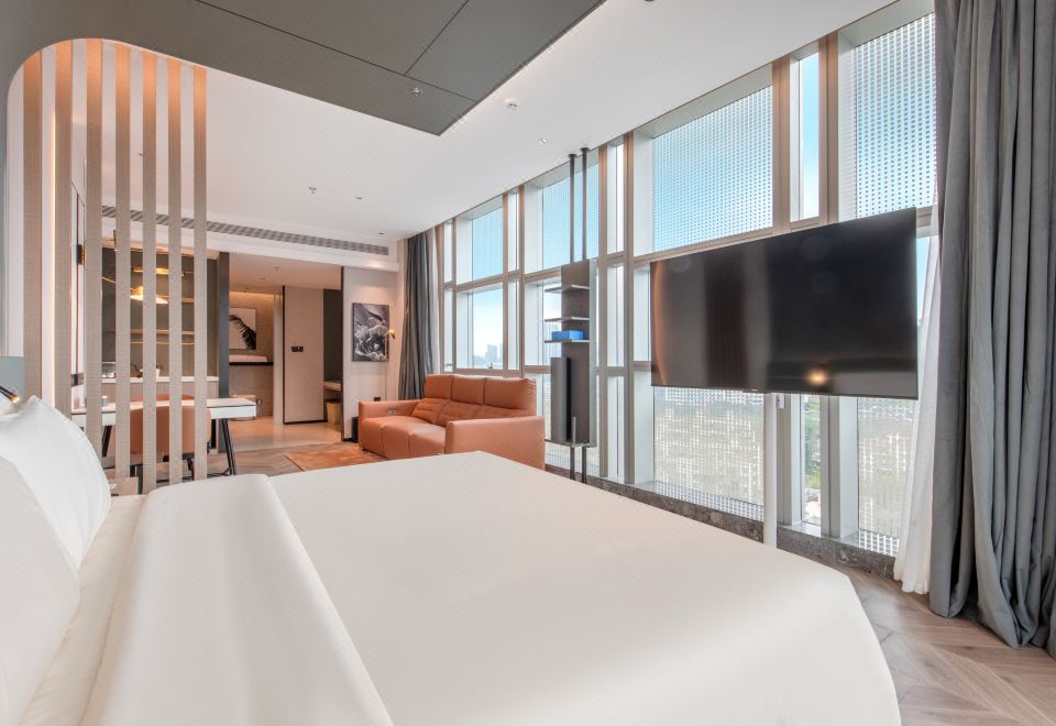 Shenzhen Nanshan Science Park high-tech Central ATOURS HotelJimu City-View Double Bed Room (Mini Fridge + Screen Projection TV + Yoga Mat + Deep Sleep PRO Pillow + 270 Degree Floor-to-Ceiling Window)