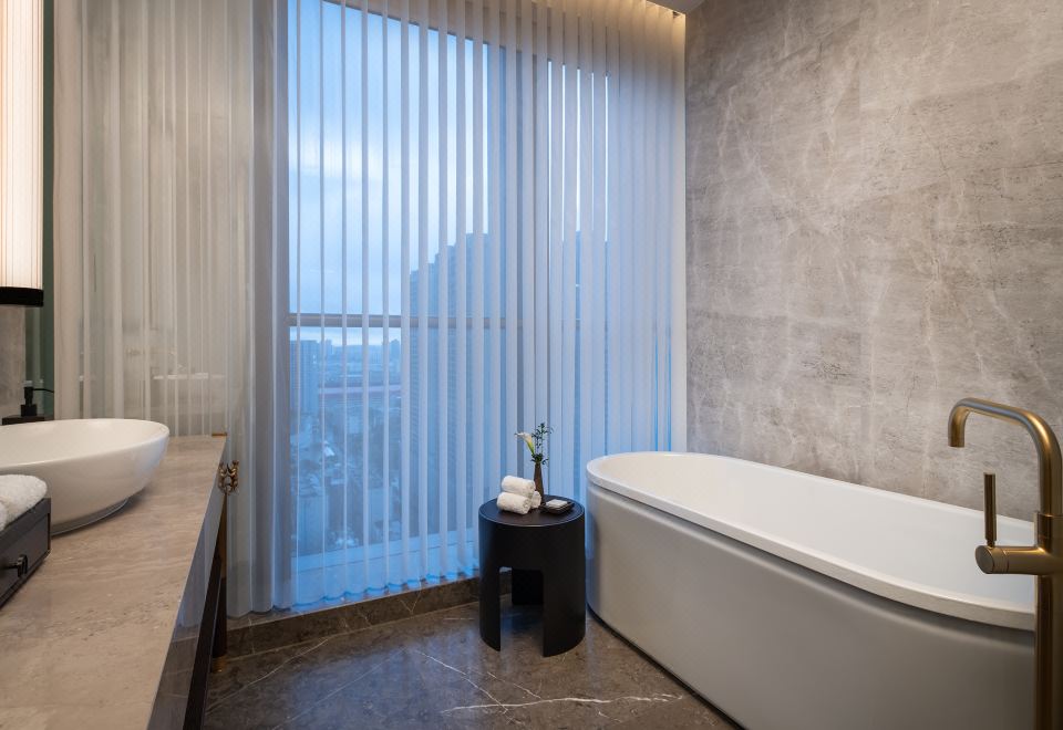 尊貴客房（大床）