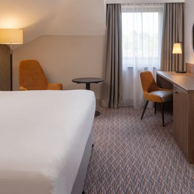 Deluxe King Room DoubleTree by Hilton Southampton Promo Code