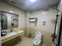 Yanqi Fuchunyuan Hotel