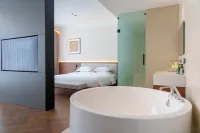 Jiqingshanshuijian Hot Springs Resort Hotel Hôtels à : 