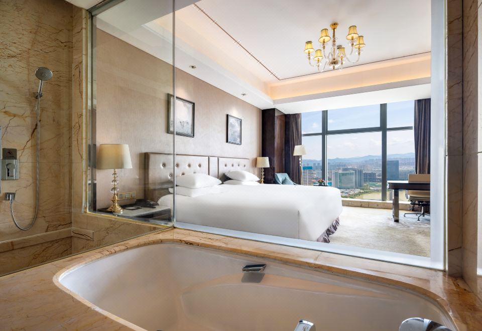 Dongwu New Century Grand Hotel HuzhouSuperior Family Room (Panoramic Floor-to-Ceiling Window + Lounge Sofa)