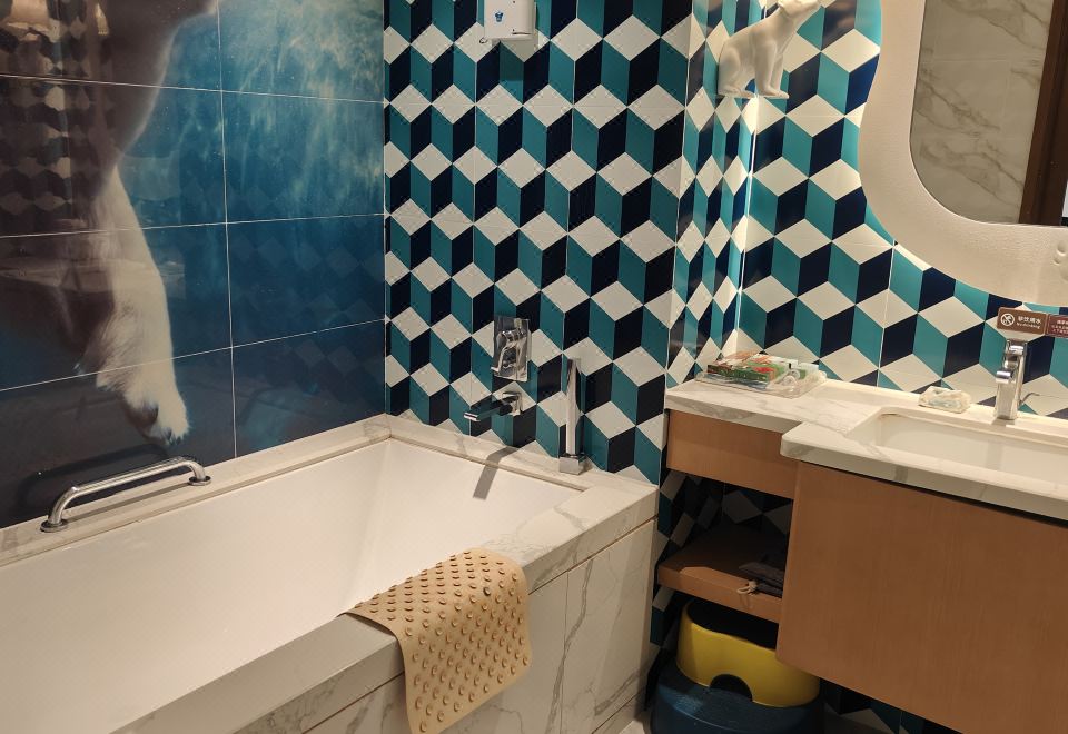 北极熊豪华家庭房