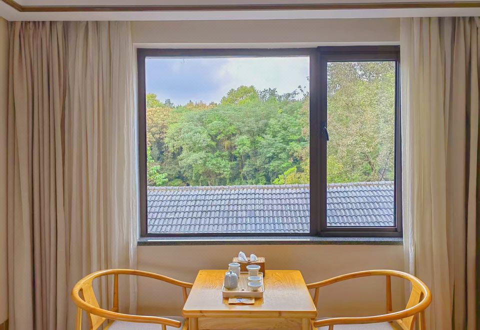 Hangzhou Shusheng Longjing HotelCozy Family Room