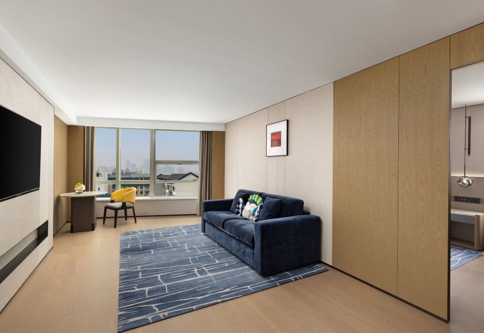 One Bedroom 1 King Suite