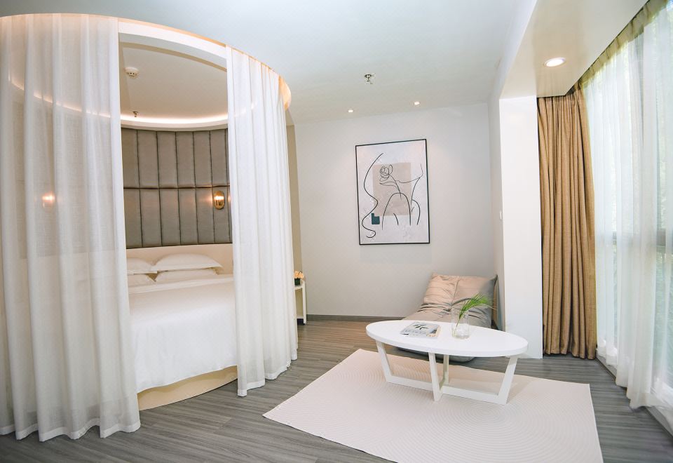 Nanyue Lotusland HotelRomantic Round-bed Room
