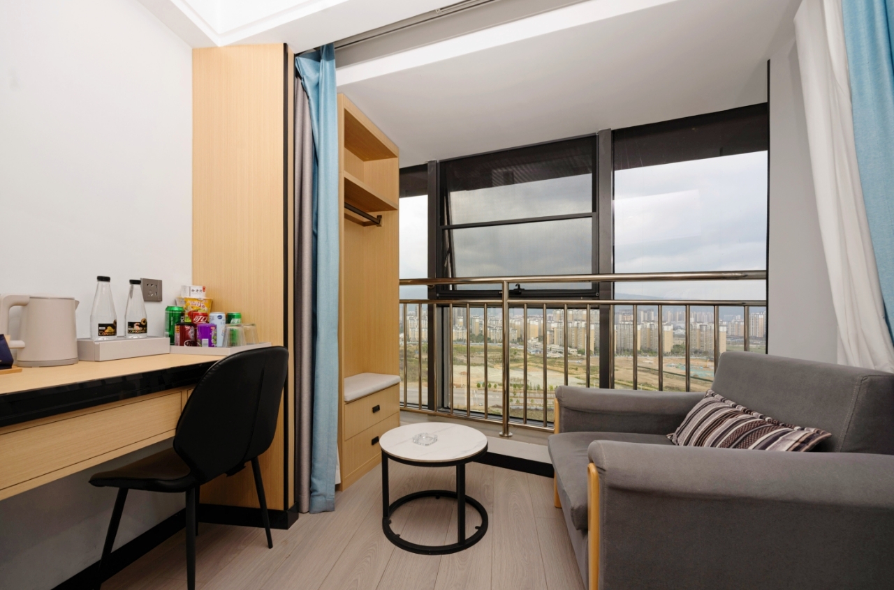 城景大床房（惬意烟火城景+定制静眠床品+智能马桶）