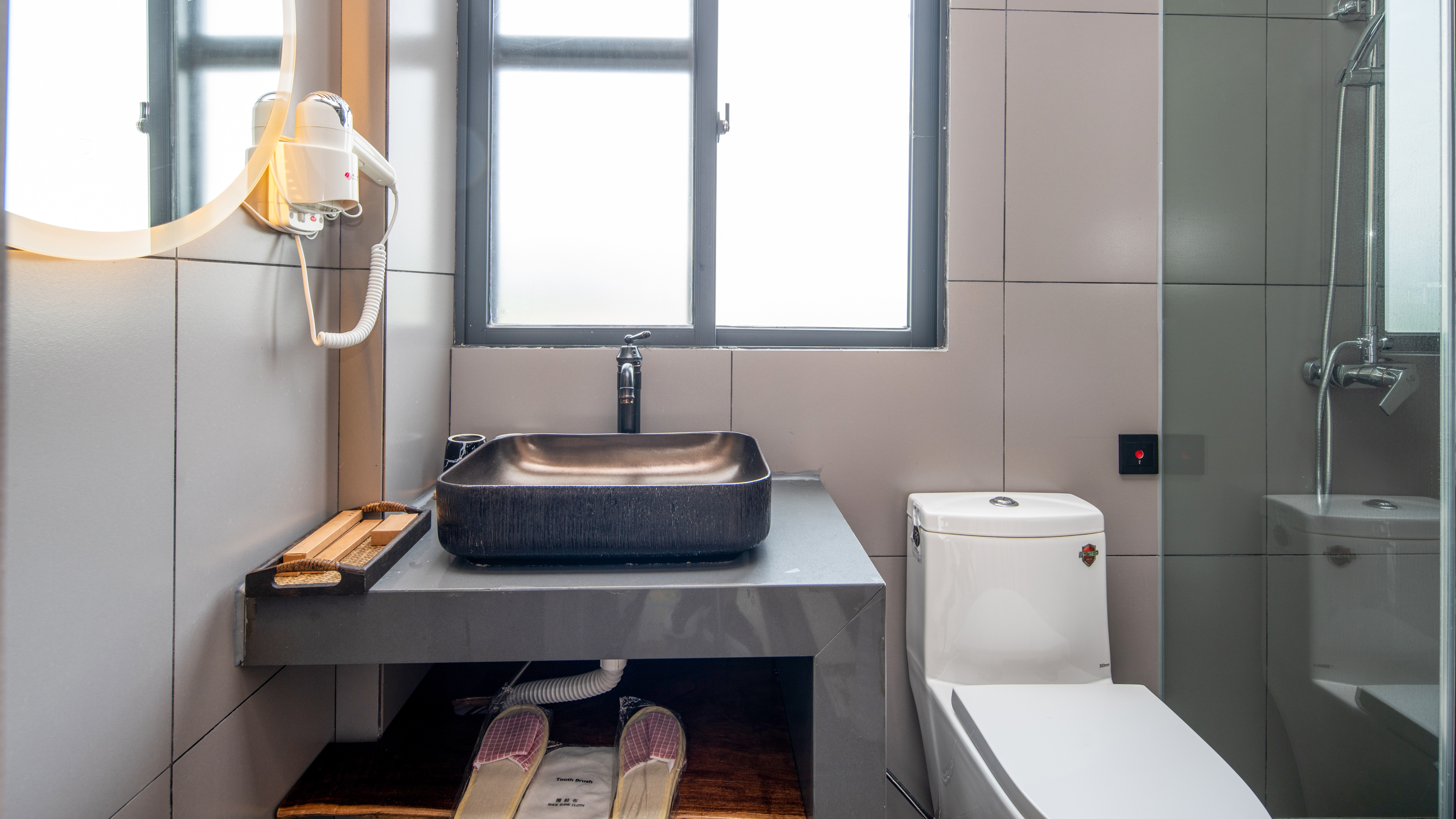 山景暖阳大床房