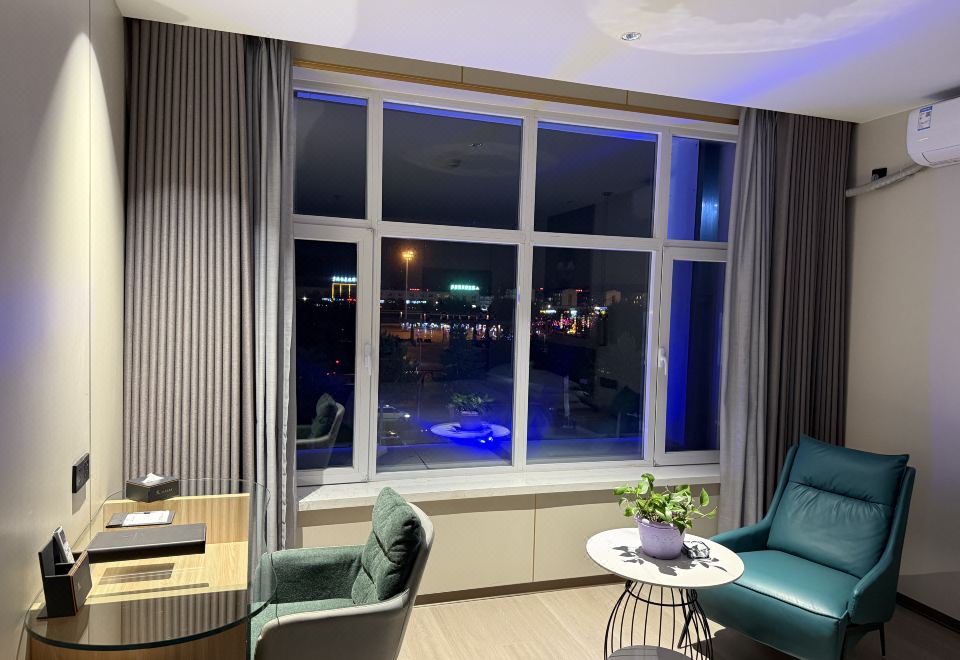 Duolun Grand HotelSelected Queen Room