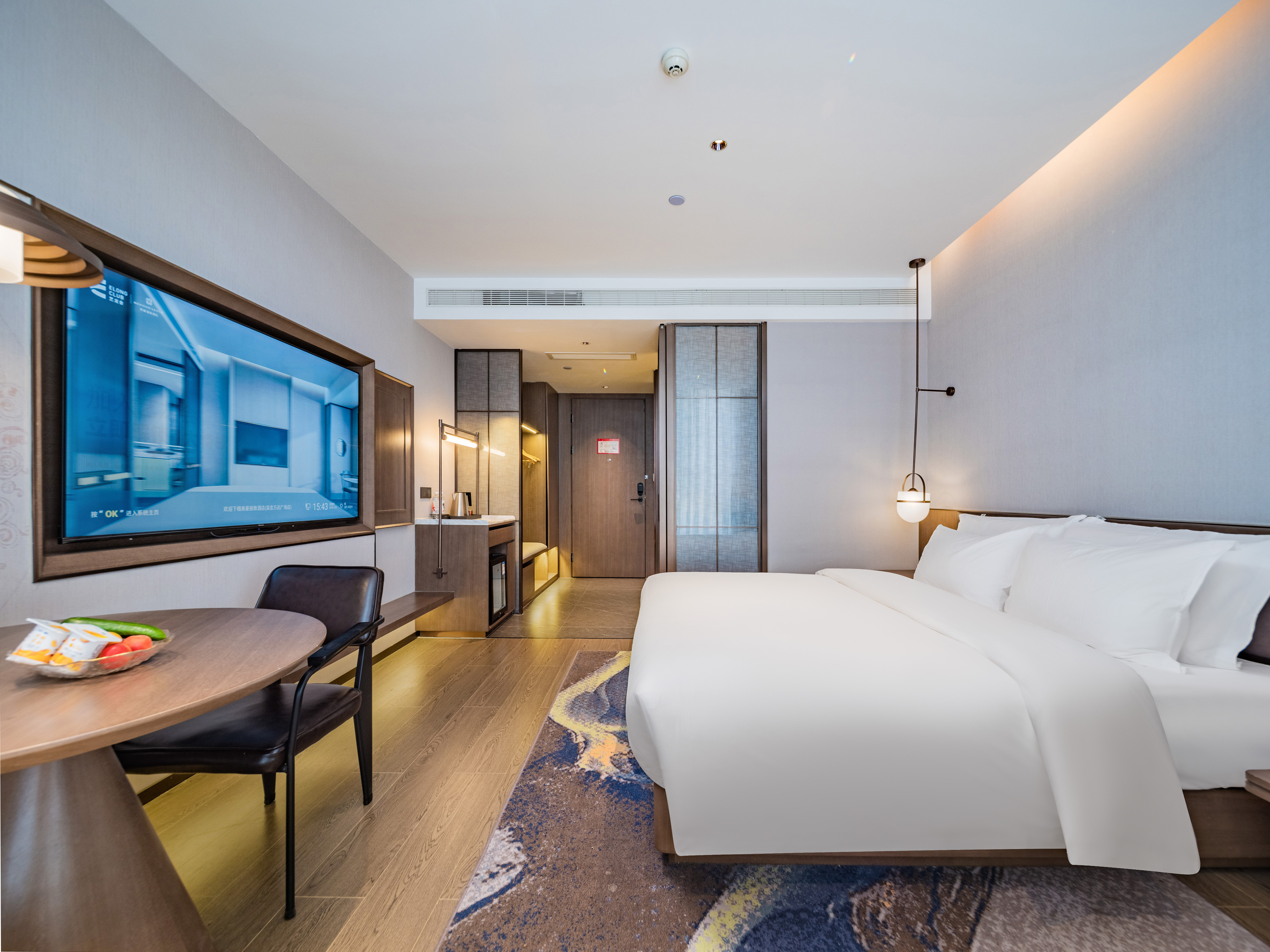 雅致豪华大床房