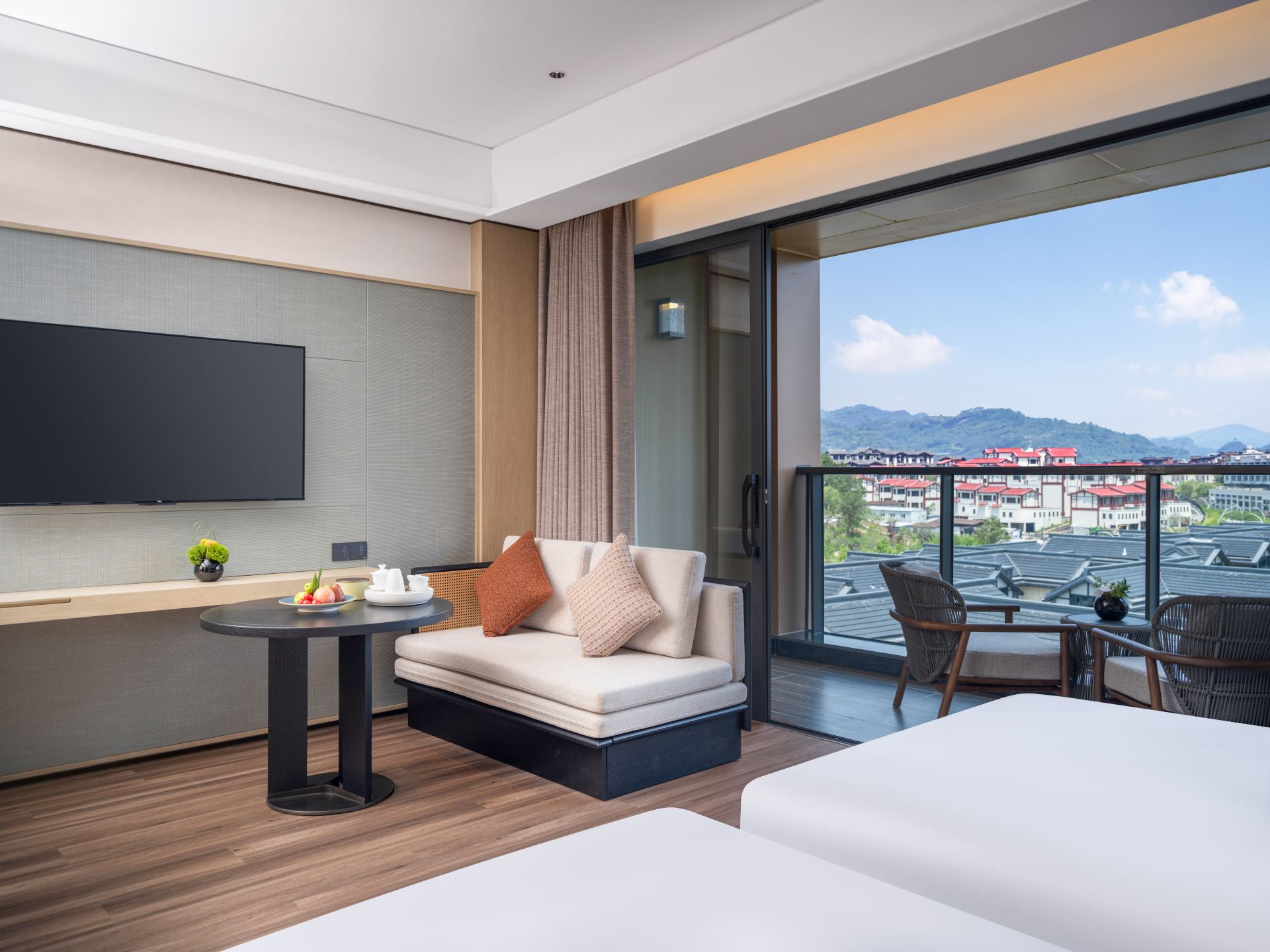 Deluxe Twin Bed Room With Mountain View