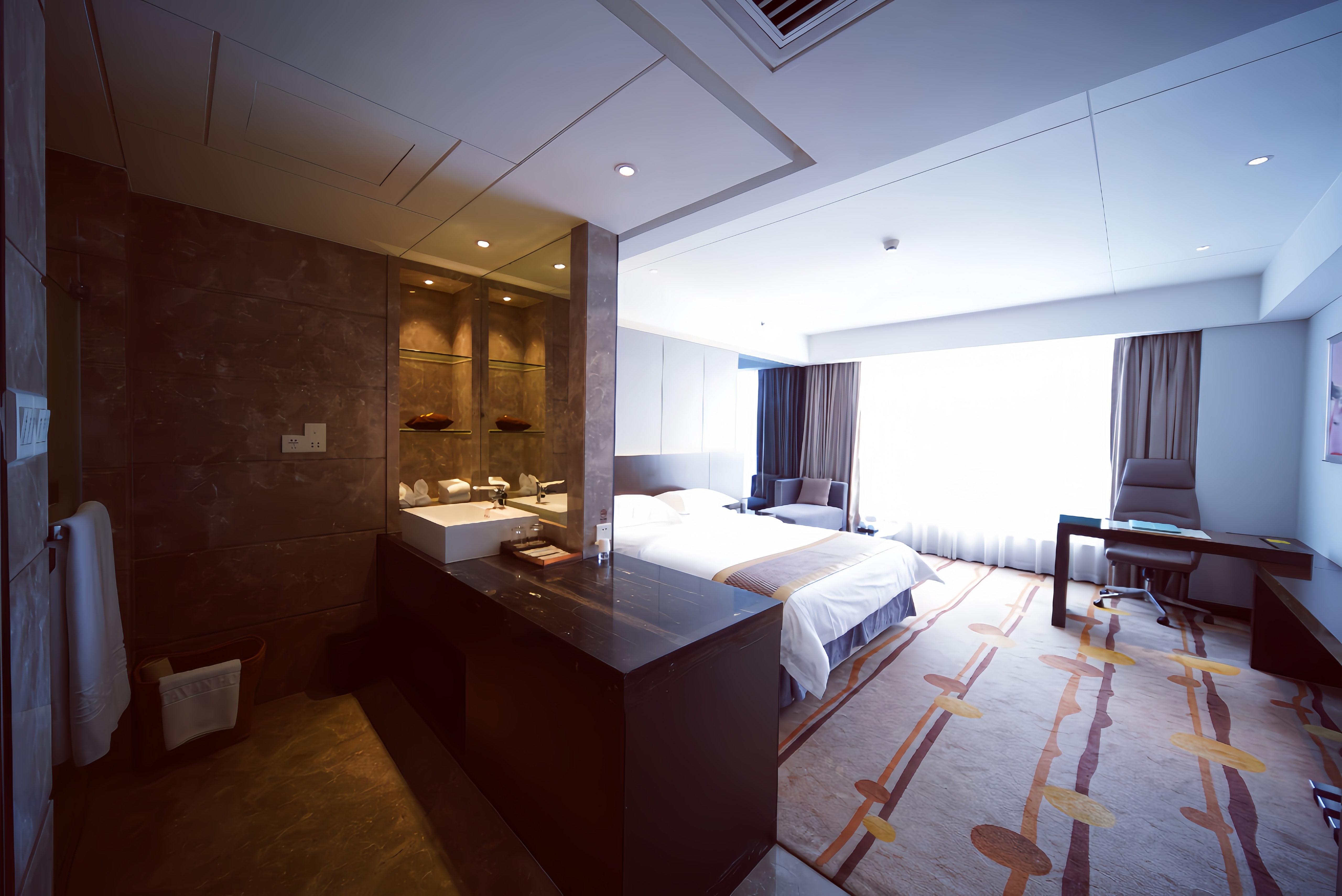 轻奢特惠大床房