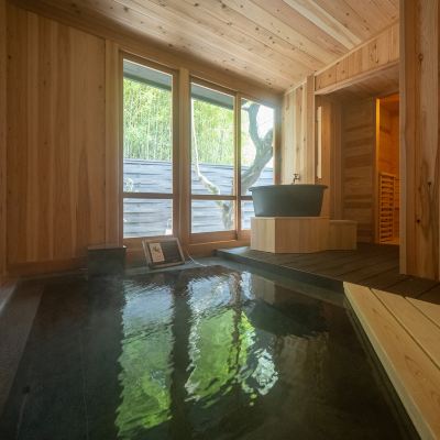 【1階2間】サウナ温泉露天付スイートトリプルルーム 伊豆長岡温泉 Villa Garden 石のや クーポン