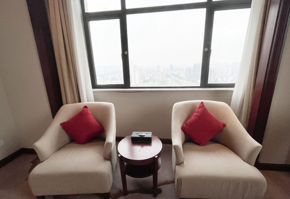 行政豪华家庭房