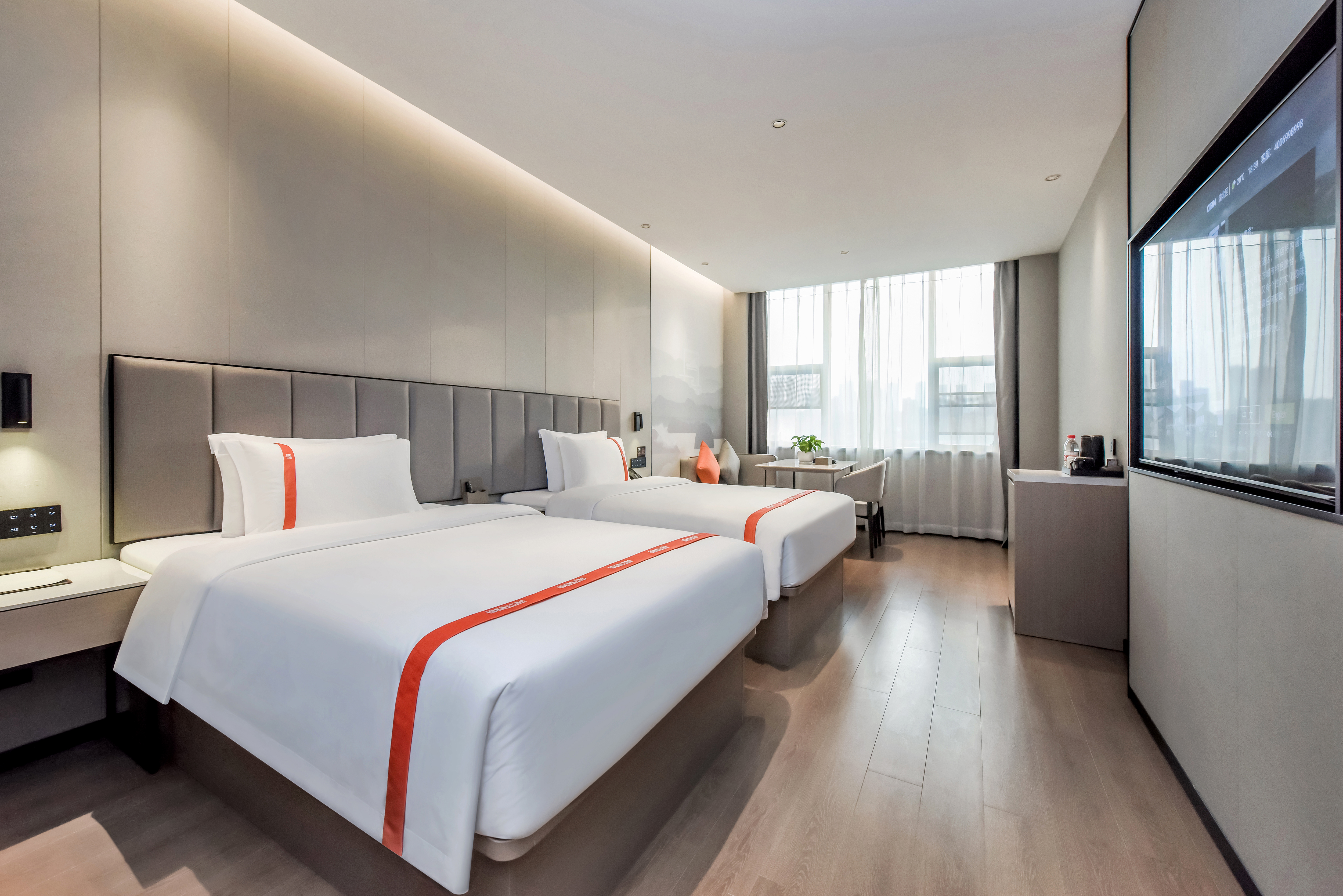 豪华双床房（休闲沙发+双层隔音玻璃）