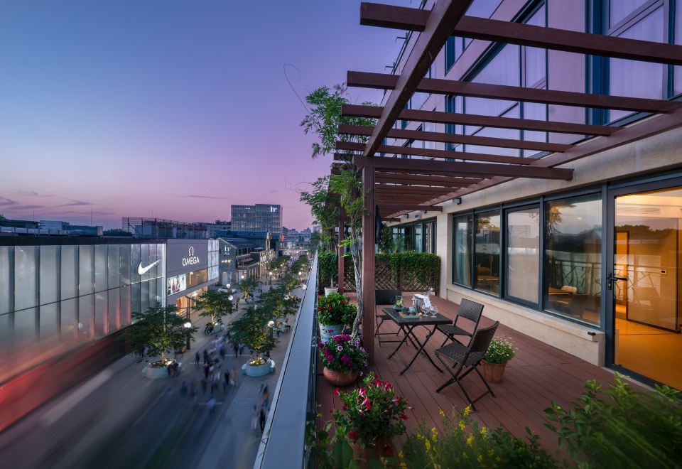 西湖露台家庭套房