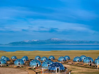 Sayram Lake Chaoke Glamping Hotels in 