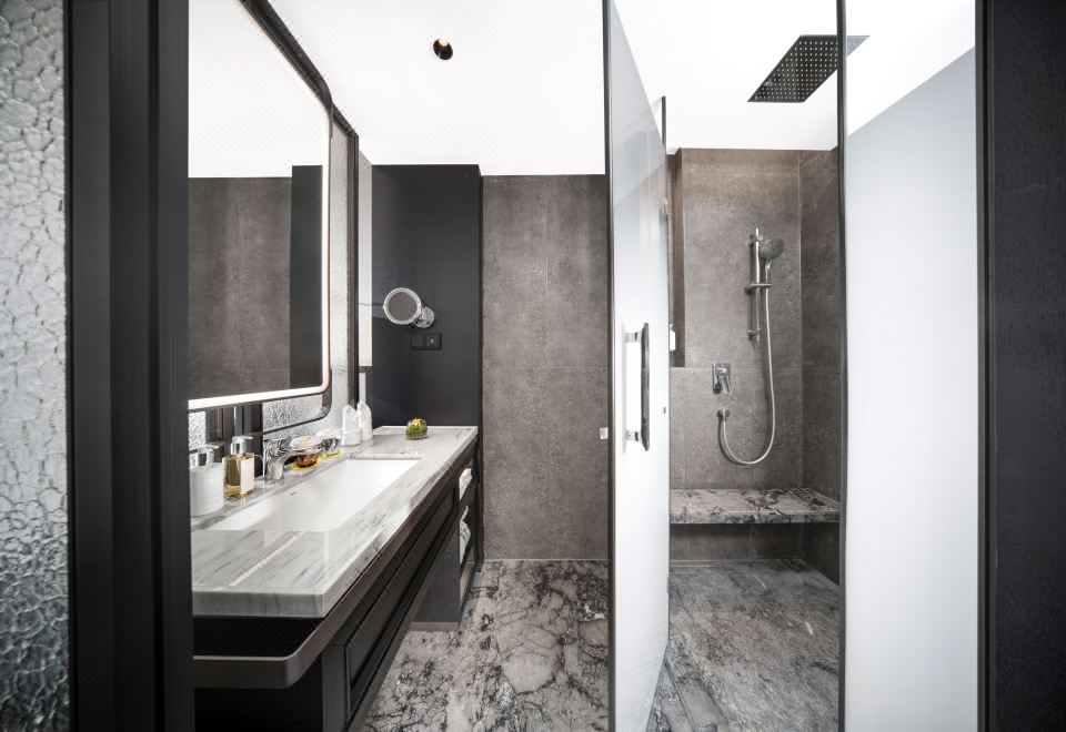 高級大床房（高樓層）